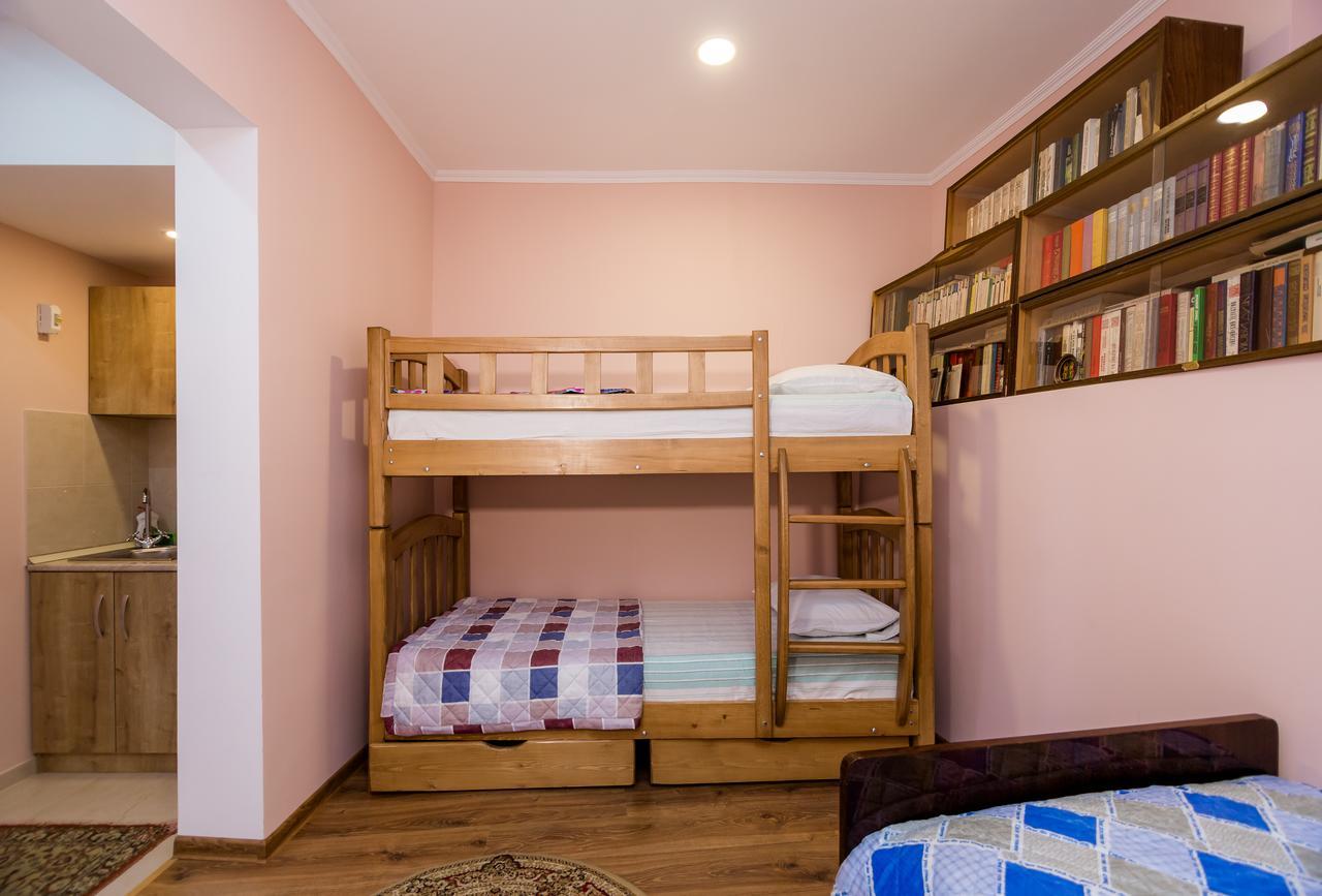 ホテル Anzori House ティビリシ エクステリア 写真